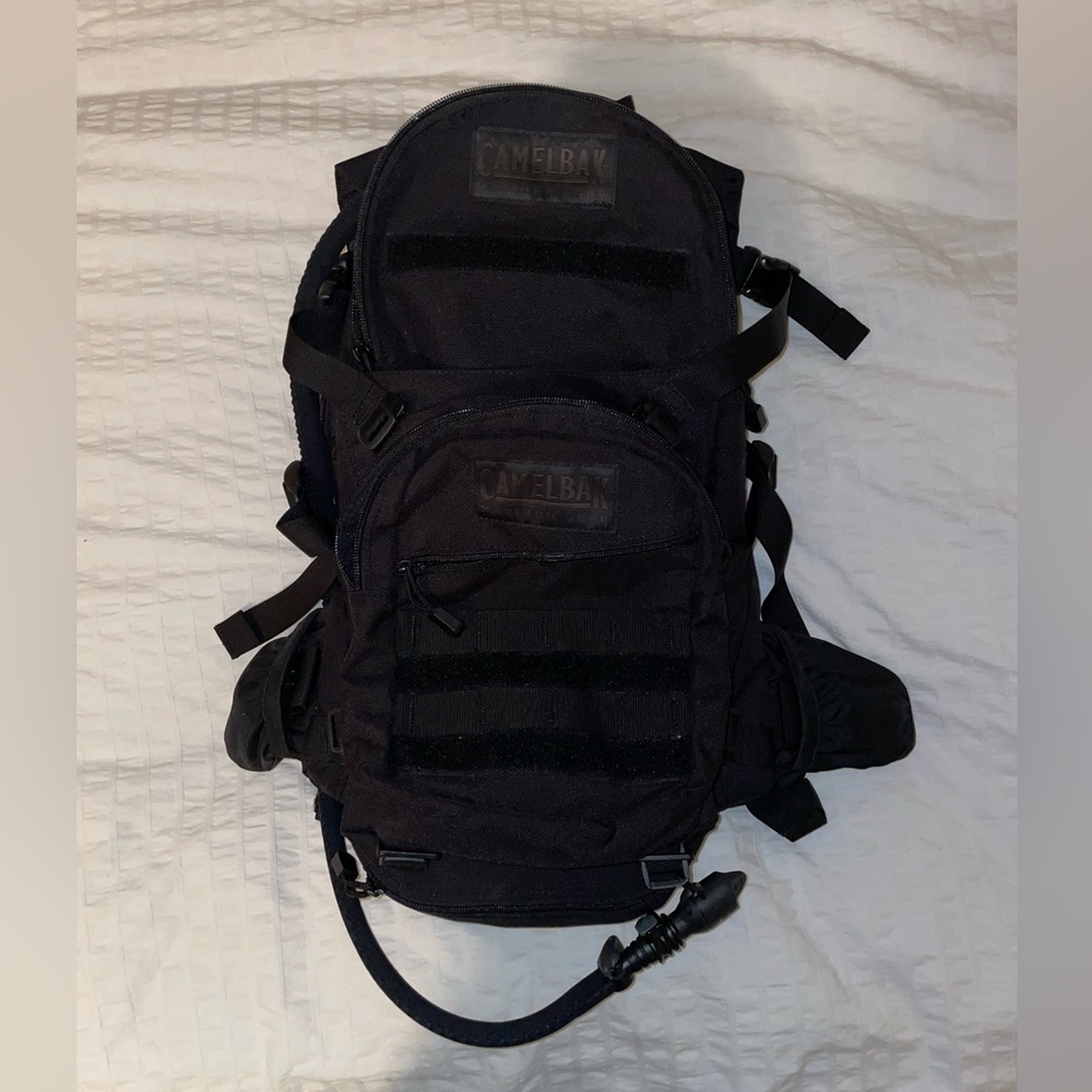 Camelbak Maximum Gear Transformer Black BackPack W/Internal Frame and Rain Cover
